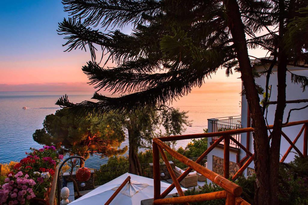 Villa De Rosa Позитано Екстериор снимка