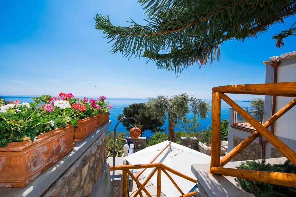 Villa De Rosa Позитано Екстериор снимка